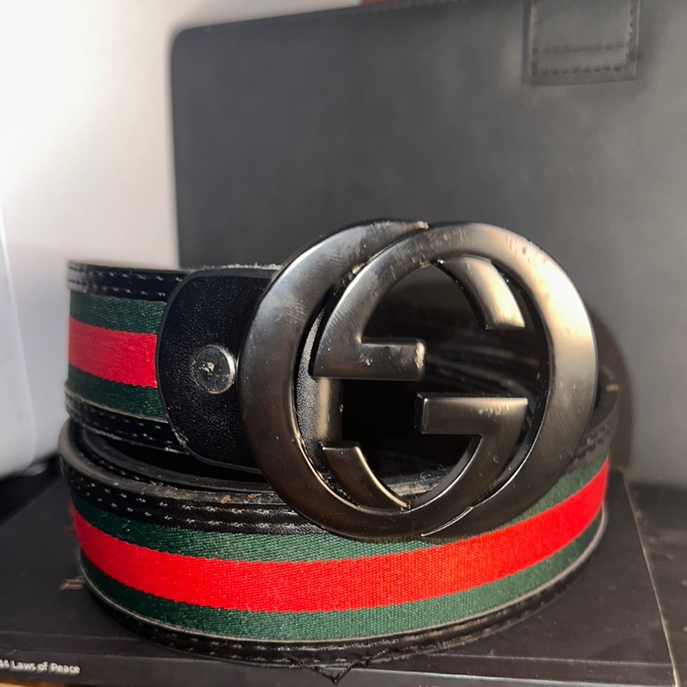 Gucci Black and Red Belt Bag with Iconic Design
